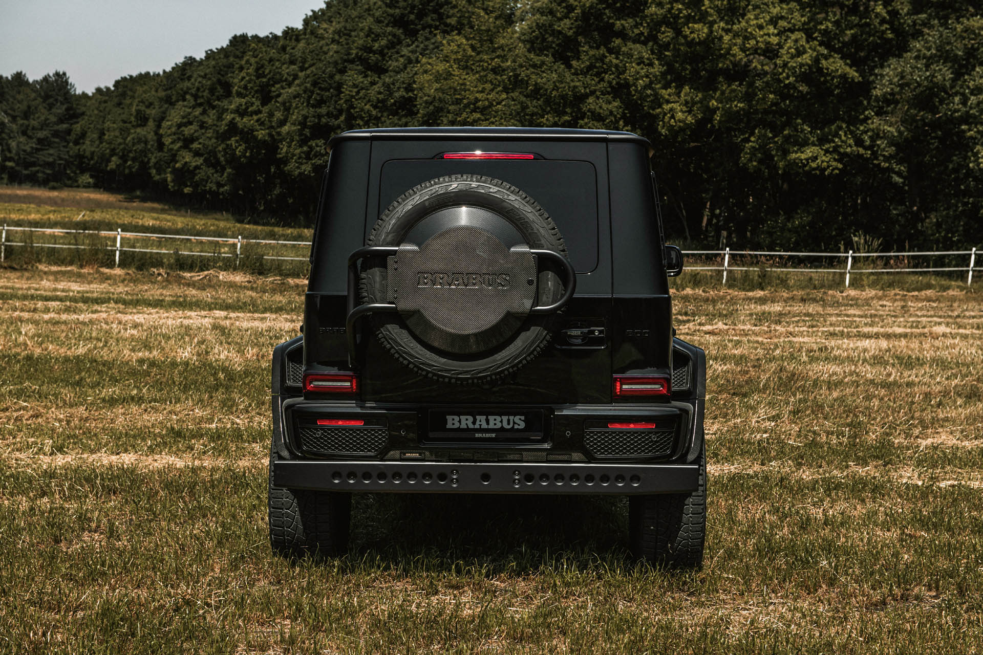BRABUS 800 4x4 Superblack 69