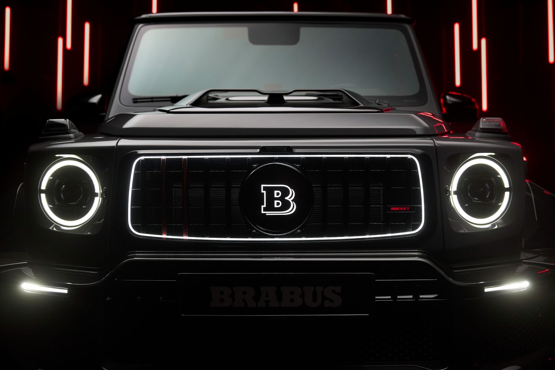 BRABUS 900 ROCKET EDITION W465 On Location 24
