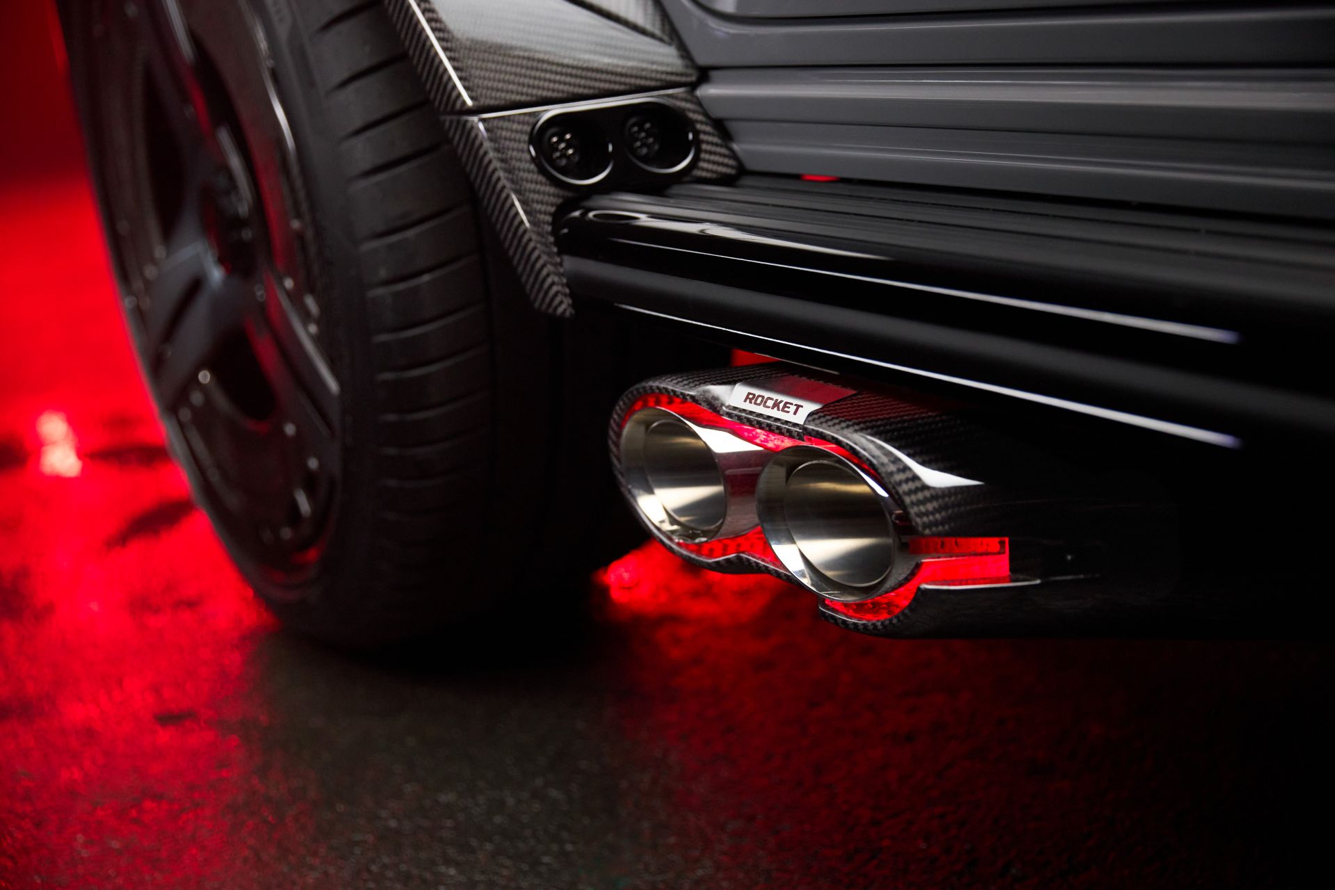 BRABUS 900 ROCKET EDITION W465 On Location 28