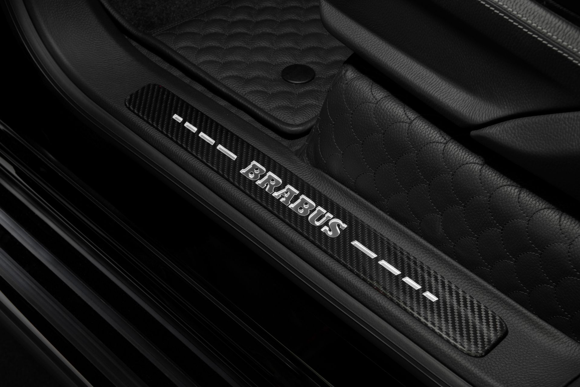 BRABUS 900 ROCKET EDITION black W465 Studio 21