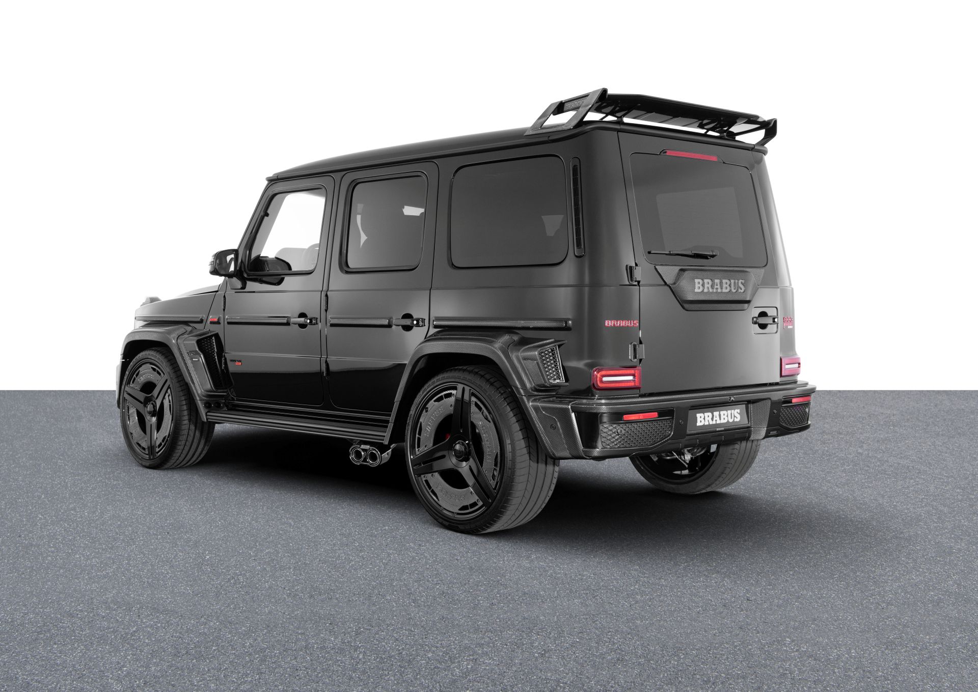 BRABUS 900 ROCKET EDITION black W465 Studio 3