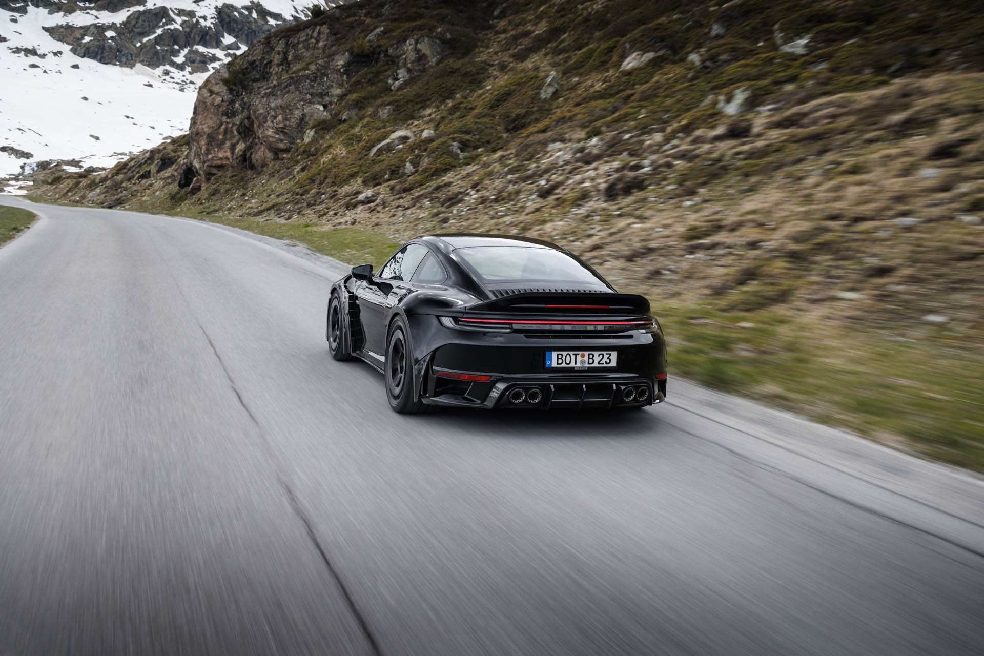 BRABUS 900 Rocket R 35