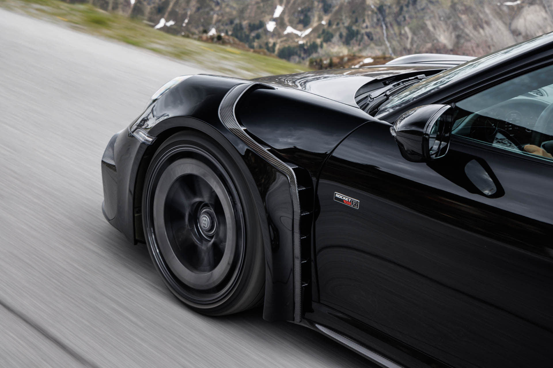 BRABUS 900 Rocket R 40