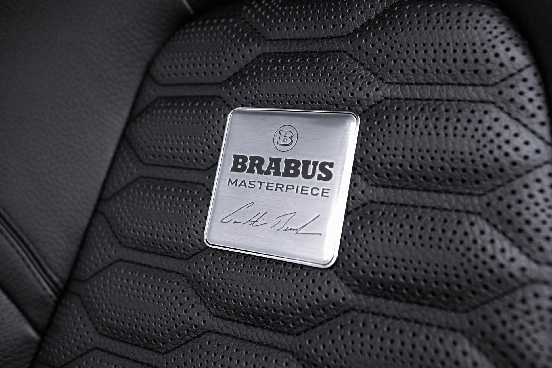 BRABUS 900 Rocket R 62