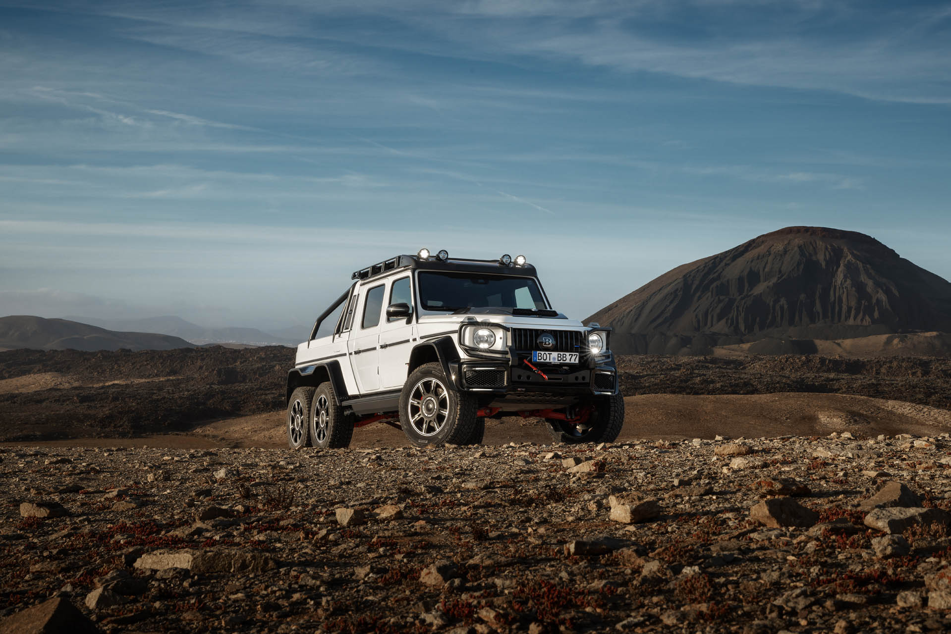 BRABUS XLP 800 6x6 Adventure-M-AMG G 63 Outdoor 14