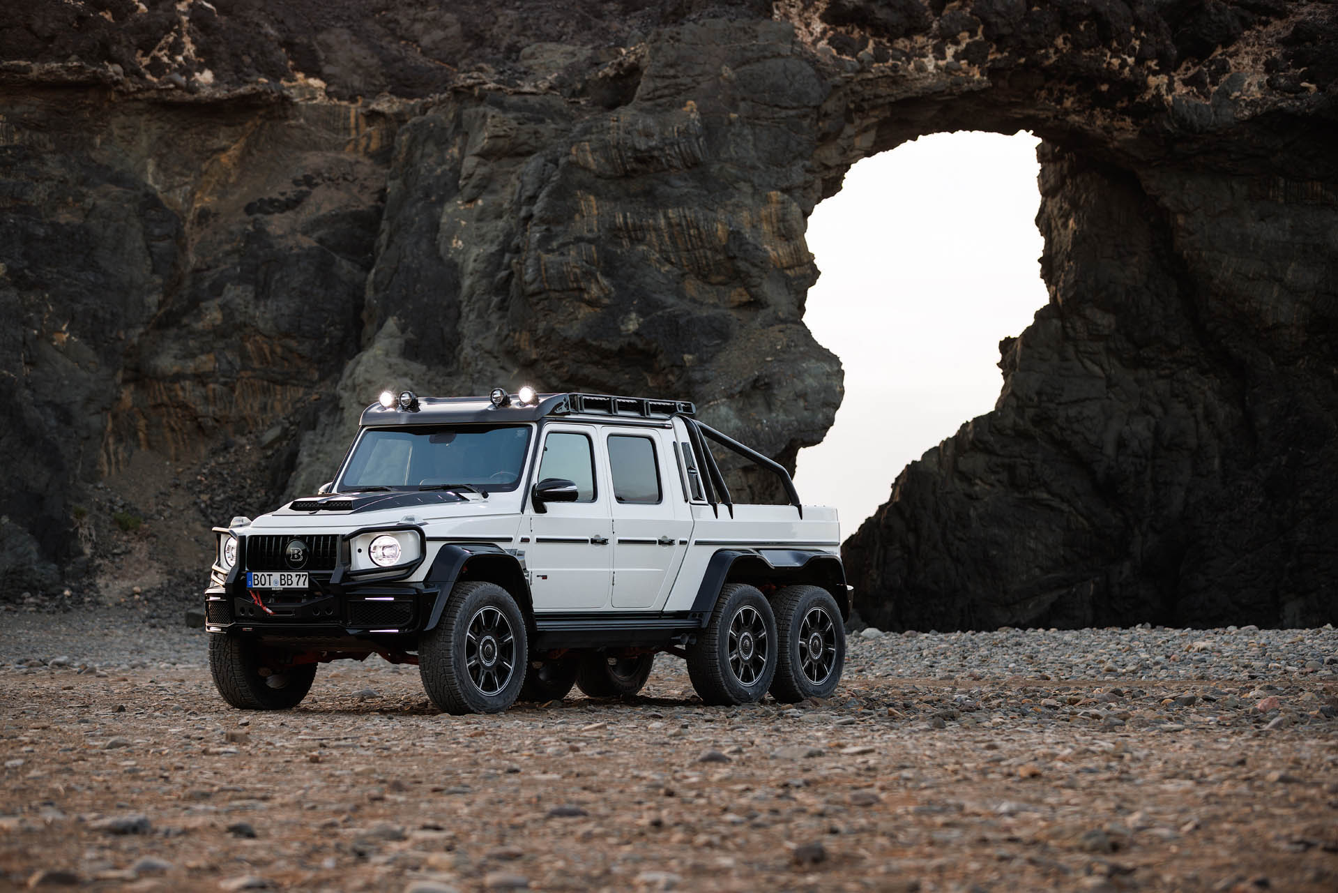 BRABUS XLP 800 6x6 Adventure-M-AMG G 63 Outdoor 19
