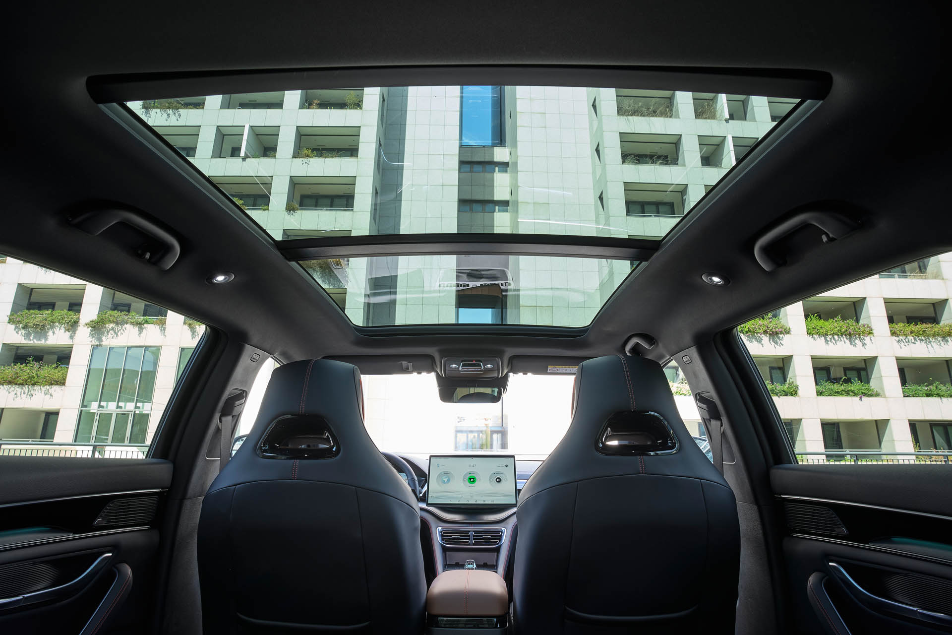 BYD SEAL U DM-I  INTERIOR 012