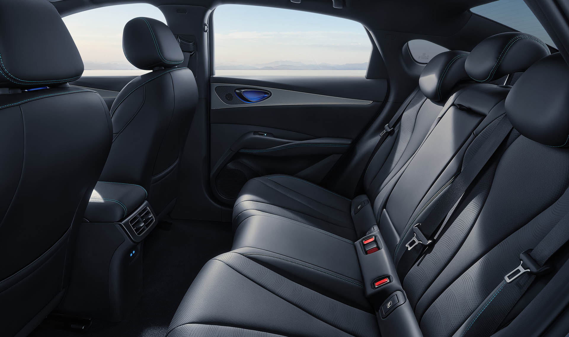04SEAL 6-DM-i LHD Interior BlueBlack download JPG 5000PX RGB