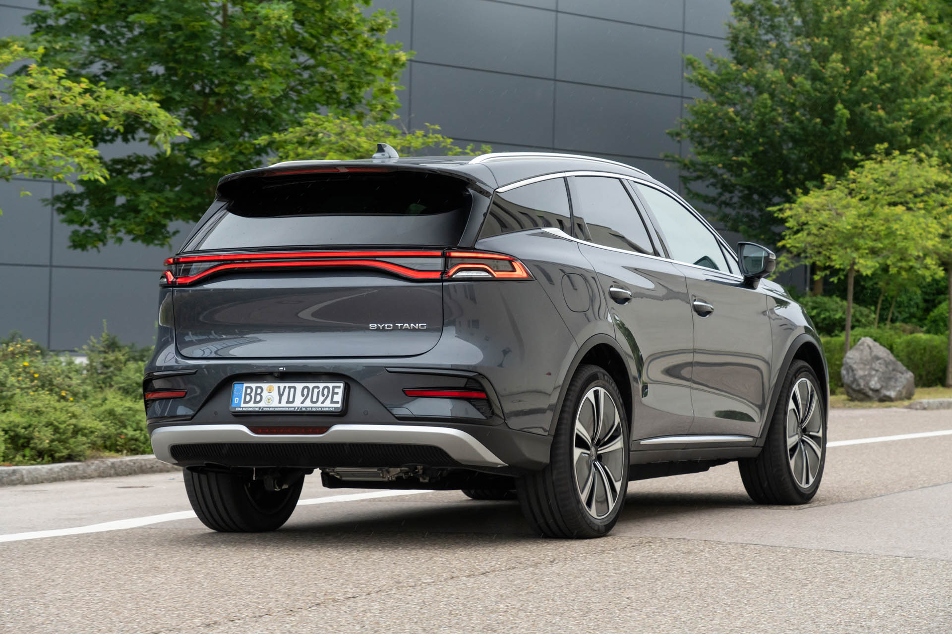 BYD TANG 007