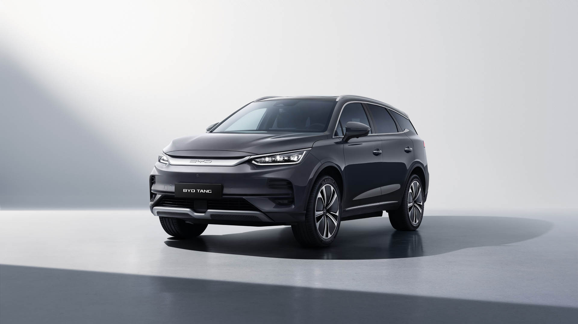 TANG LHD  Exterior 03 download
