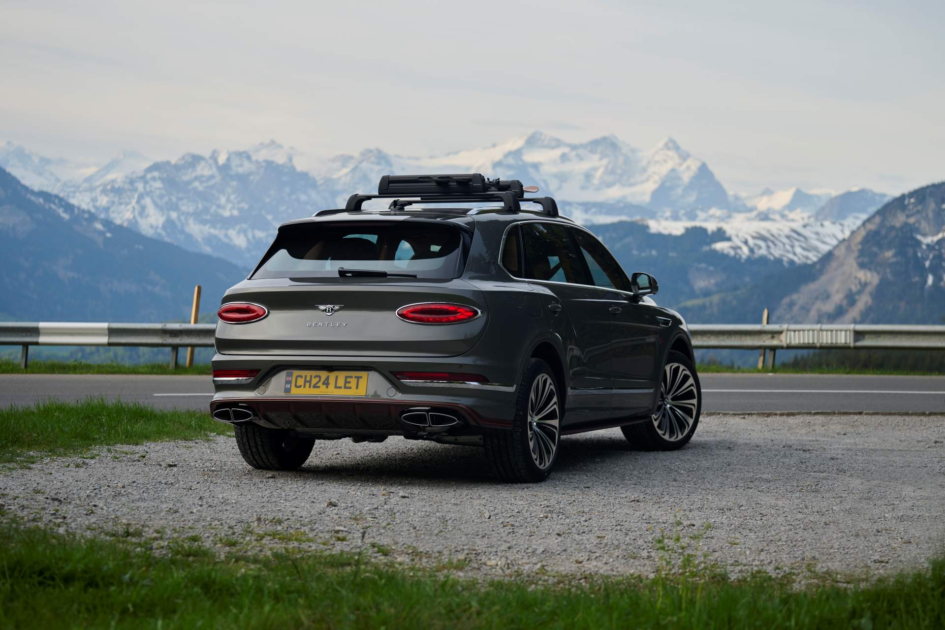bentley bentayga Gstaad Guy Chalet Car - 6