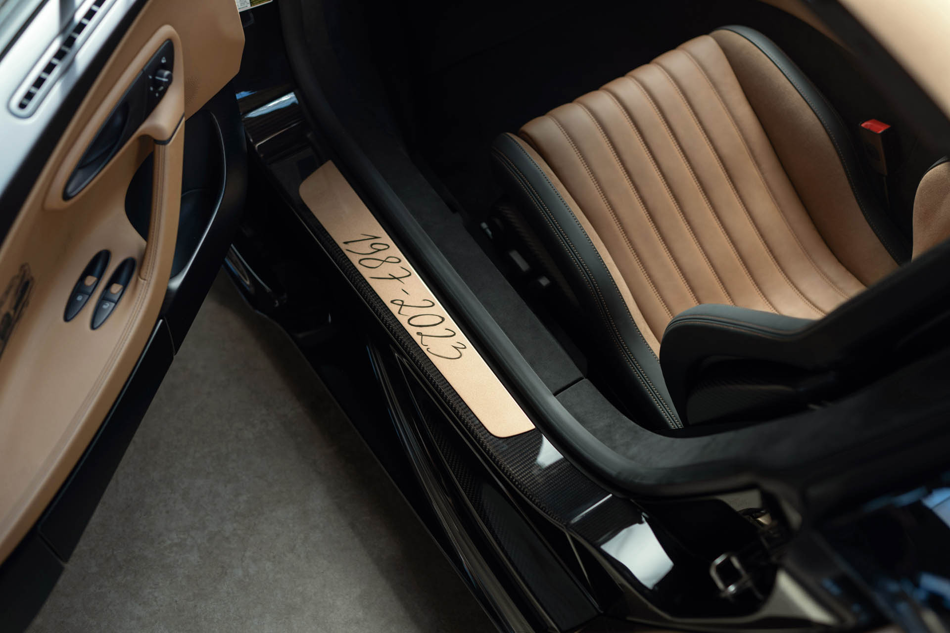 Bugatti Chiron Super Sport Golden Era 10