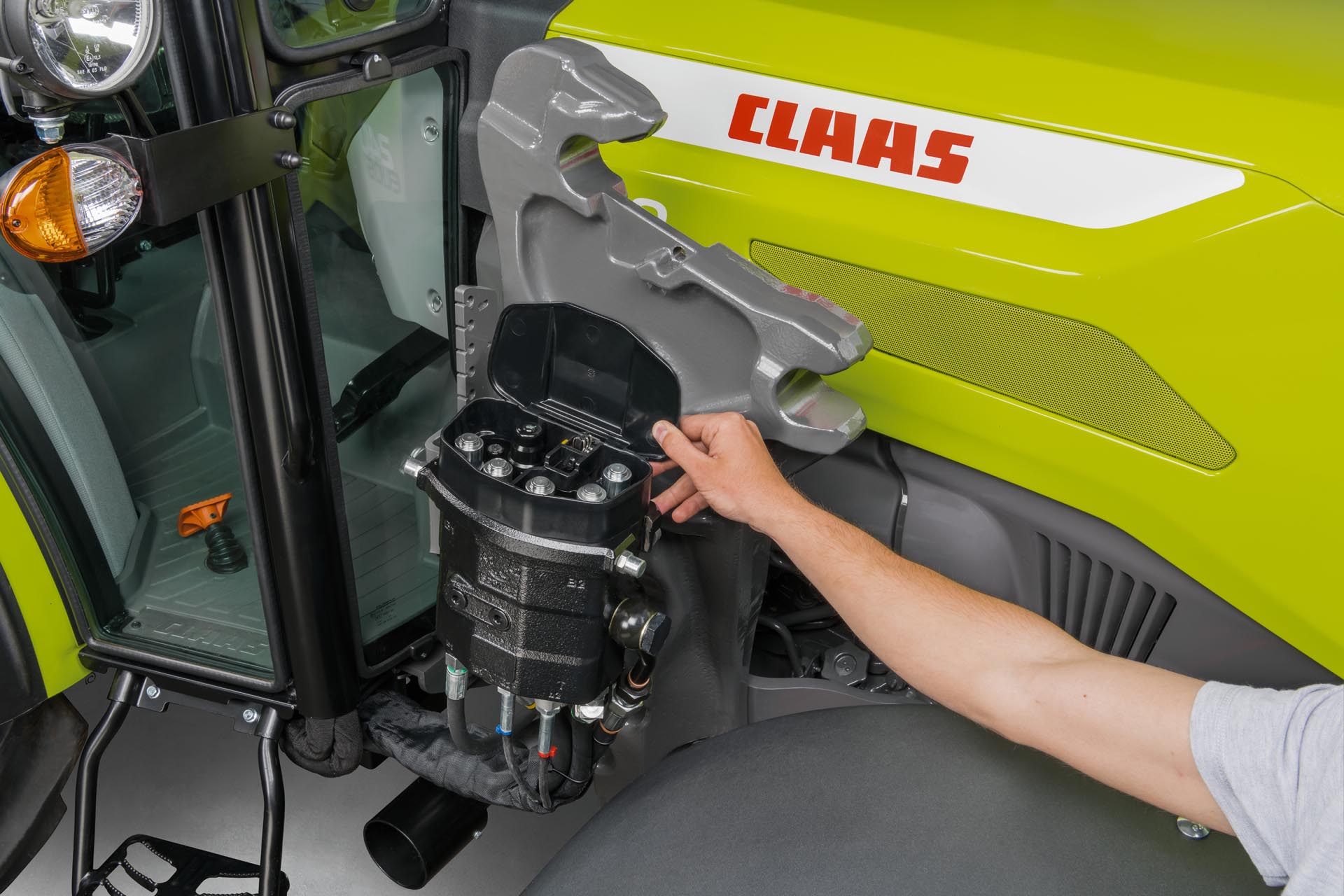 claas elios300 26