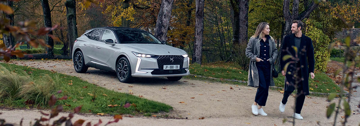 DS 4 HYBRID nyito