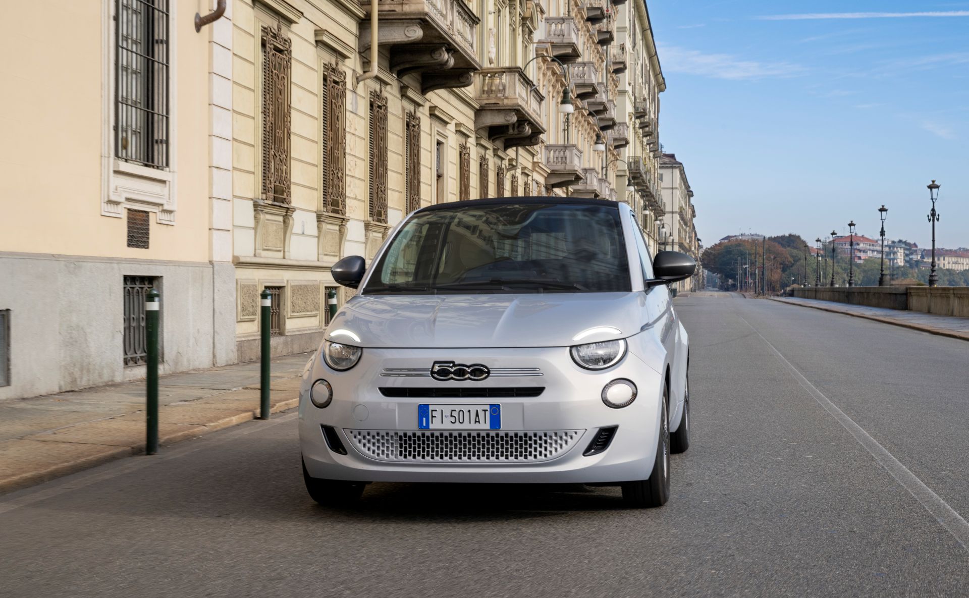 Fiat 500 Hybrid 01