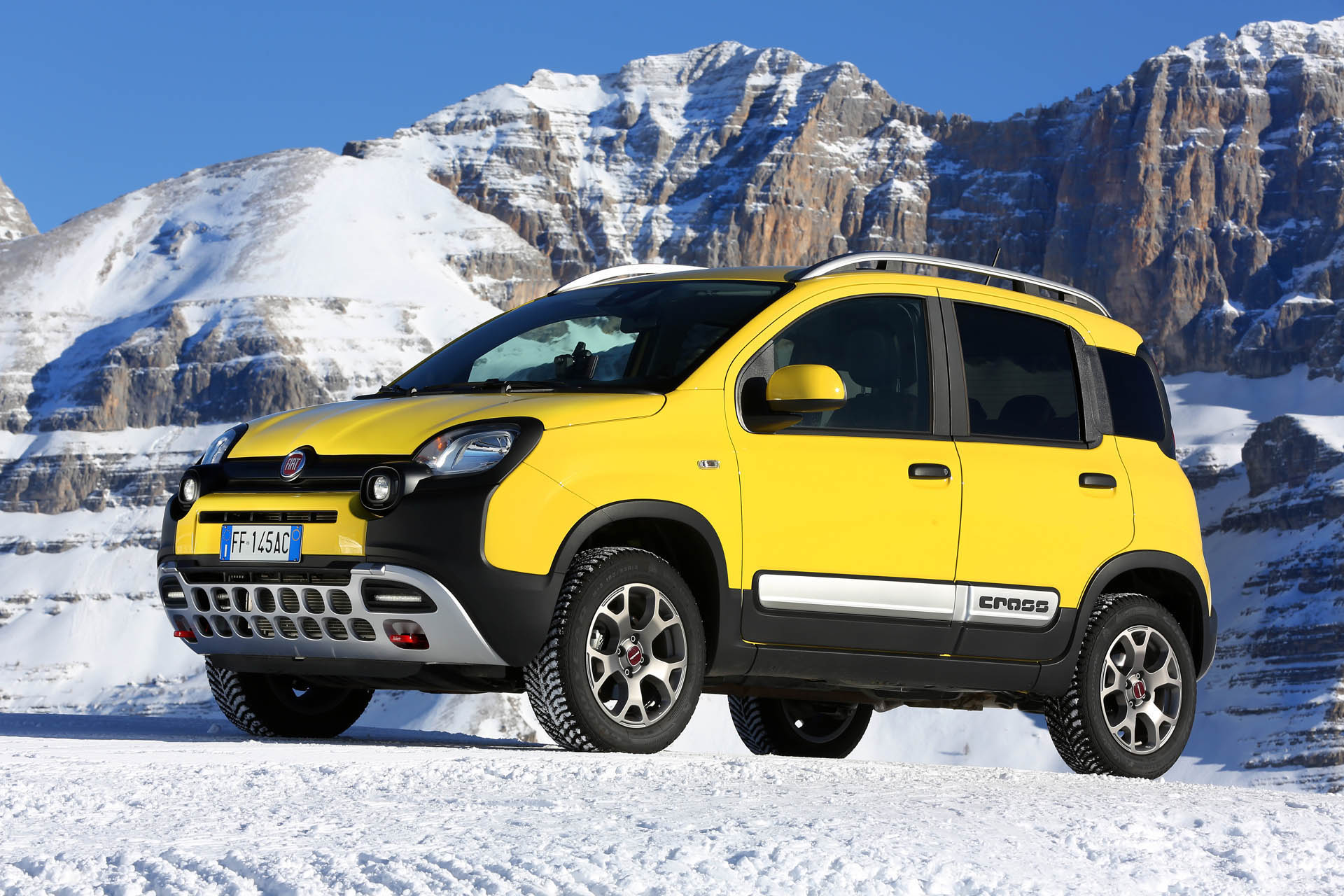 FIATNuovaPandaCross 2018