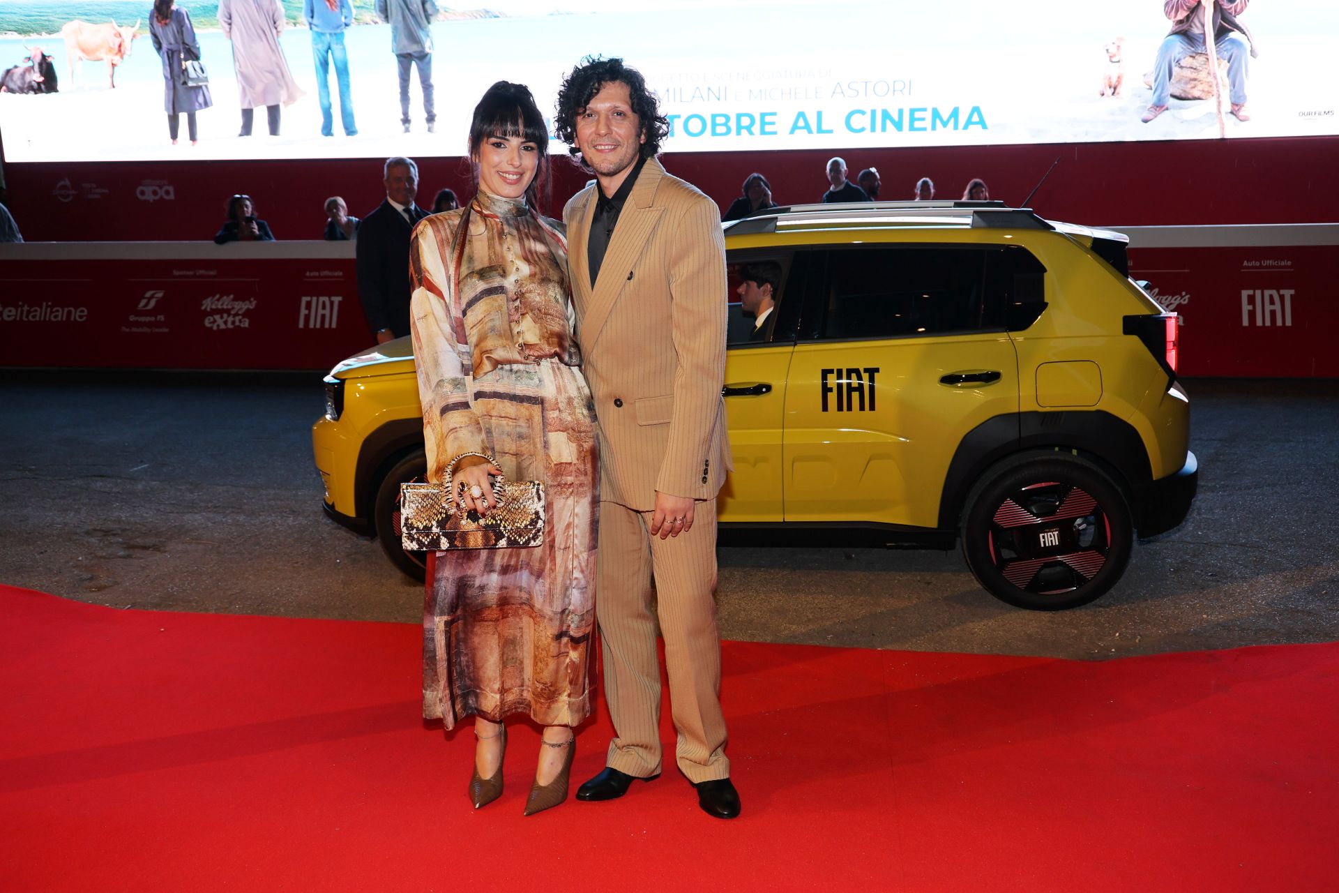 ErmalMetaandChiaraSturdontheredcarpetattheRomeFilmFest