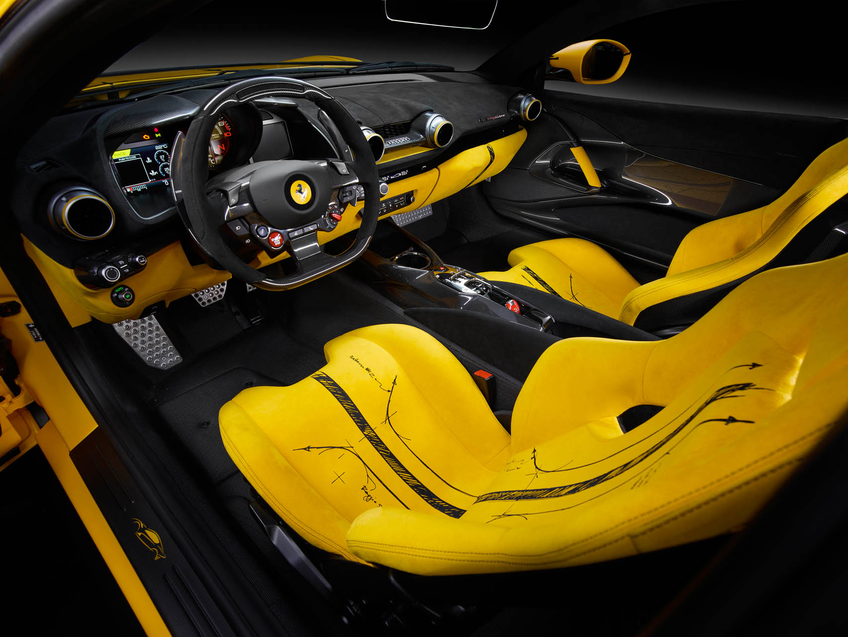 Ferrari 812 Competizione Tailor Made 15