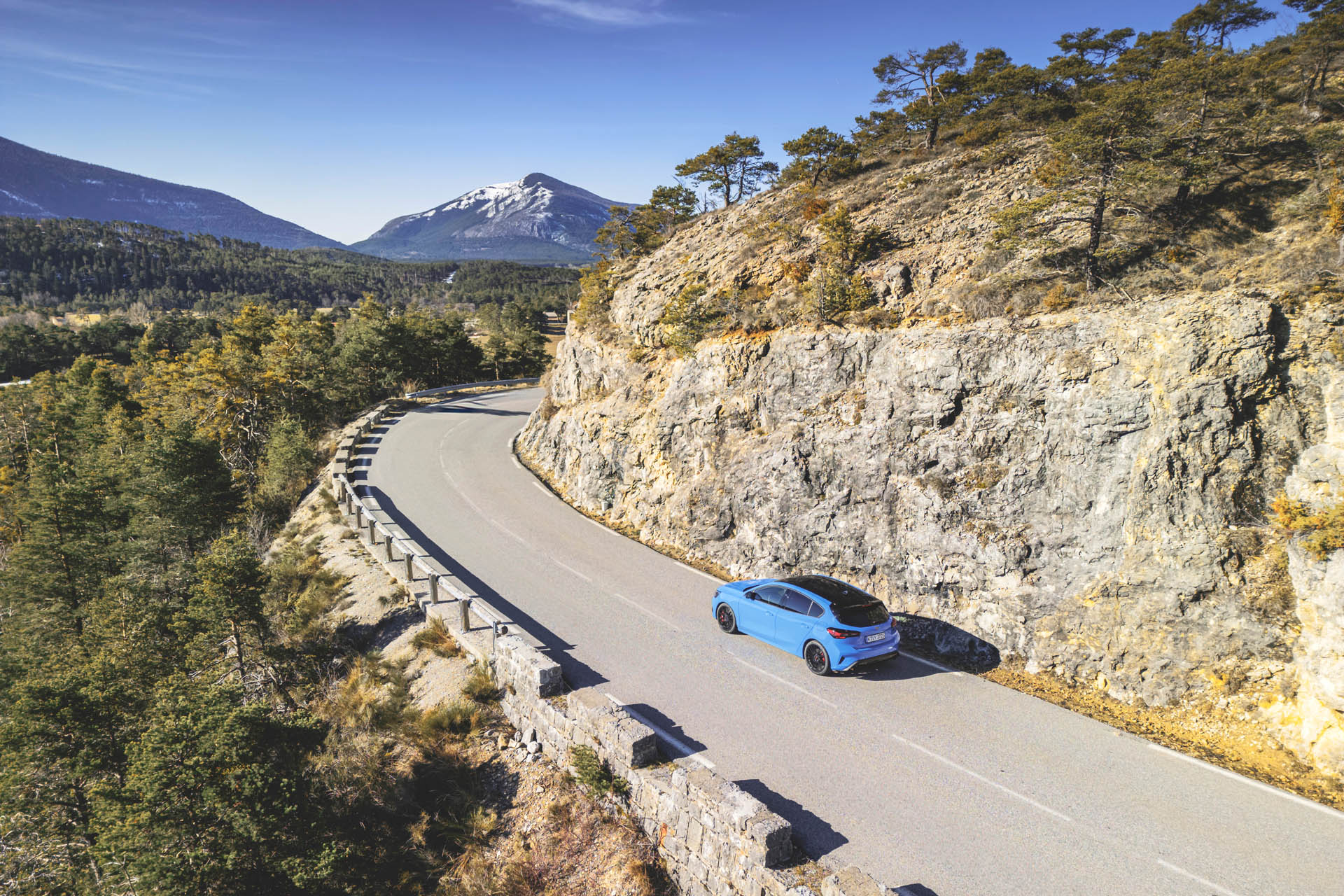 2024 FORD FOCUS-ST 01