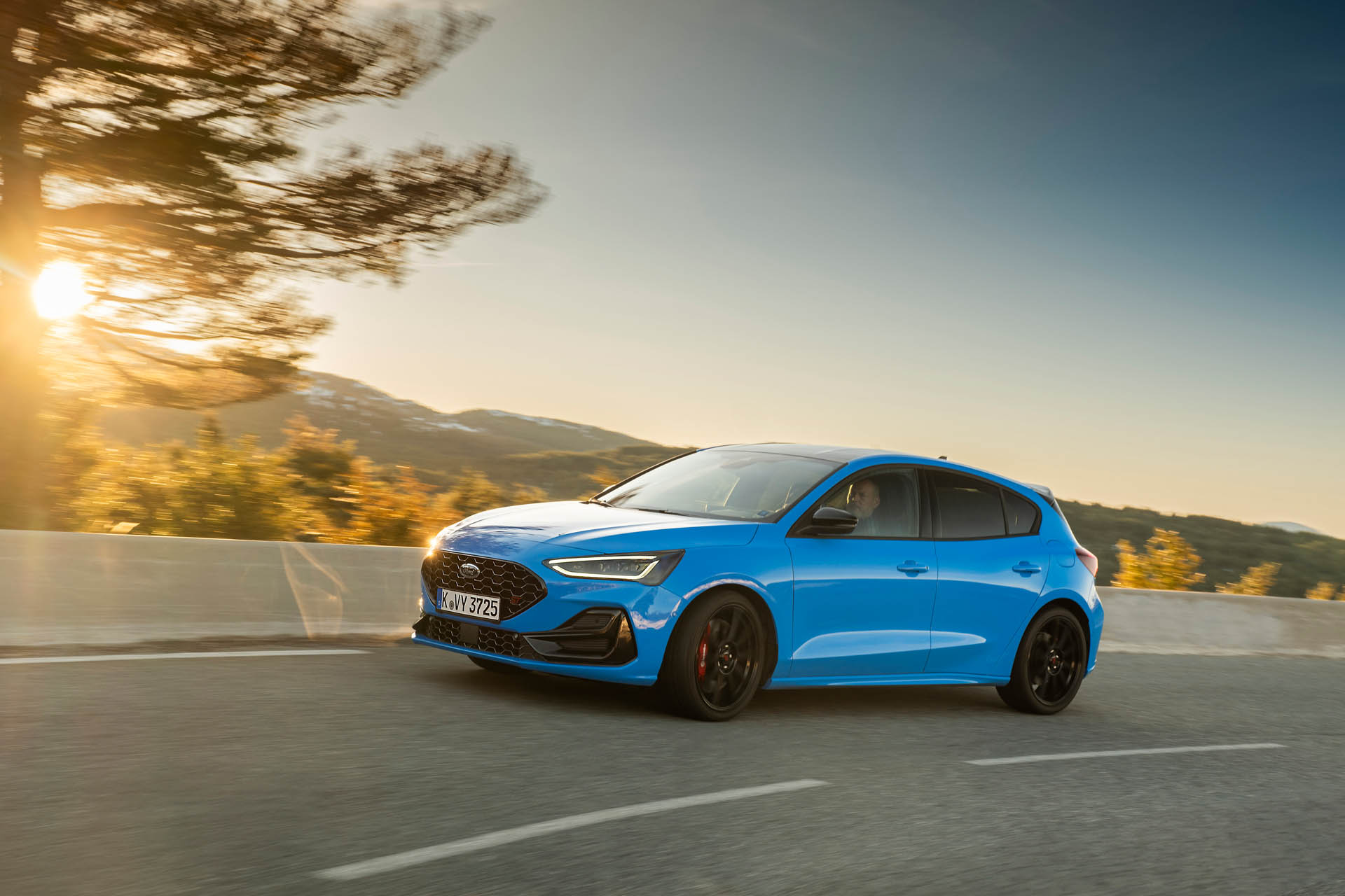 2024 FORD FOCUS-ST 04