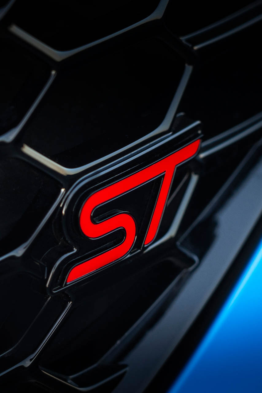 2024 FORD FOCUS-ST 37
