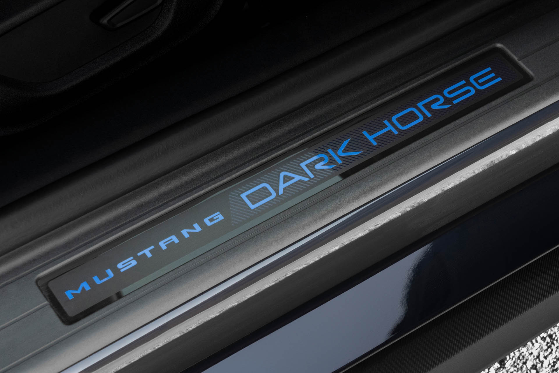 2024 FORD MUSTANG DARK-HORSE 27