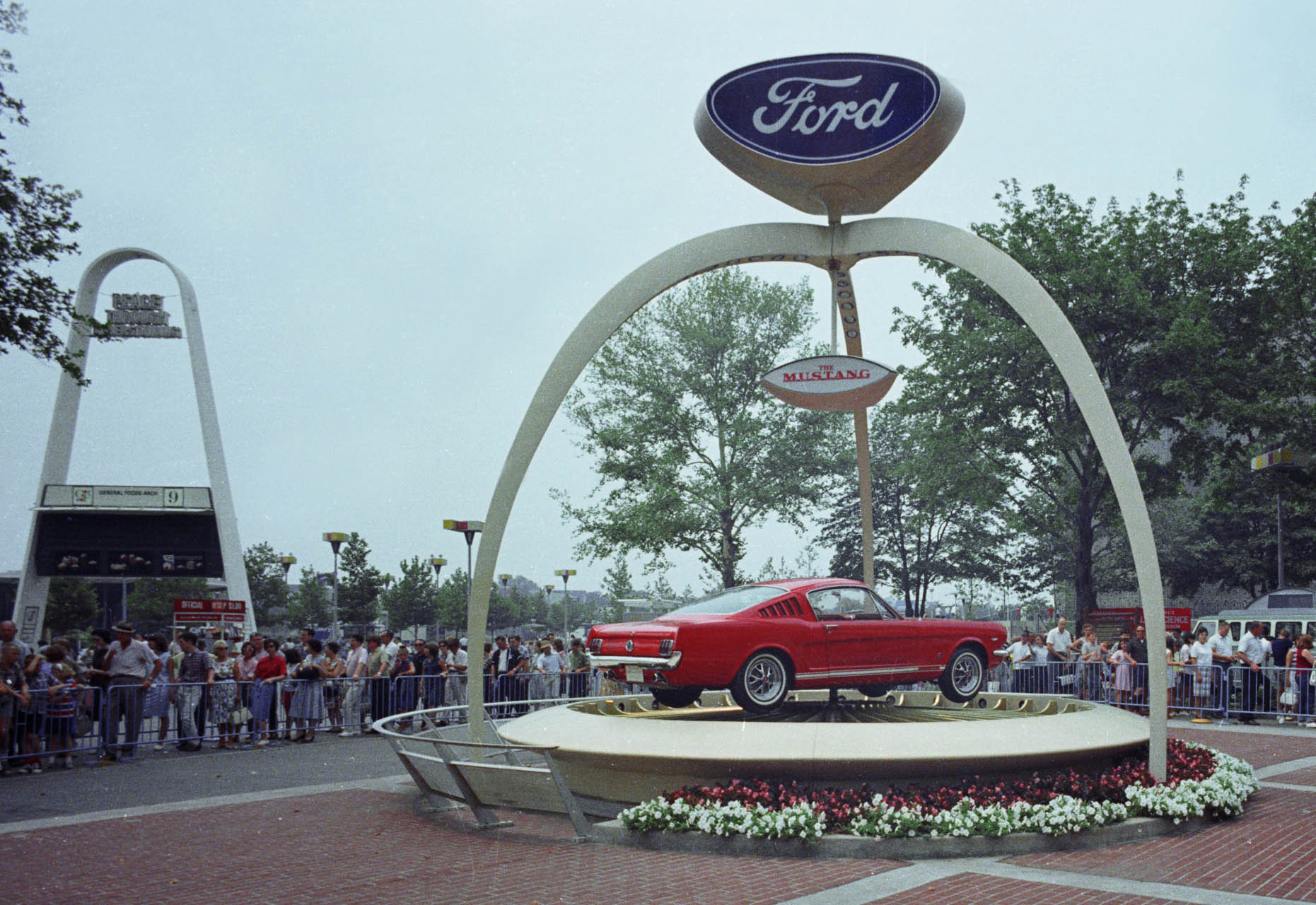 1964 Worlds Fair Ford Exhibit 1965 Mustang neg CN3430-805