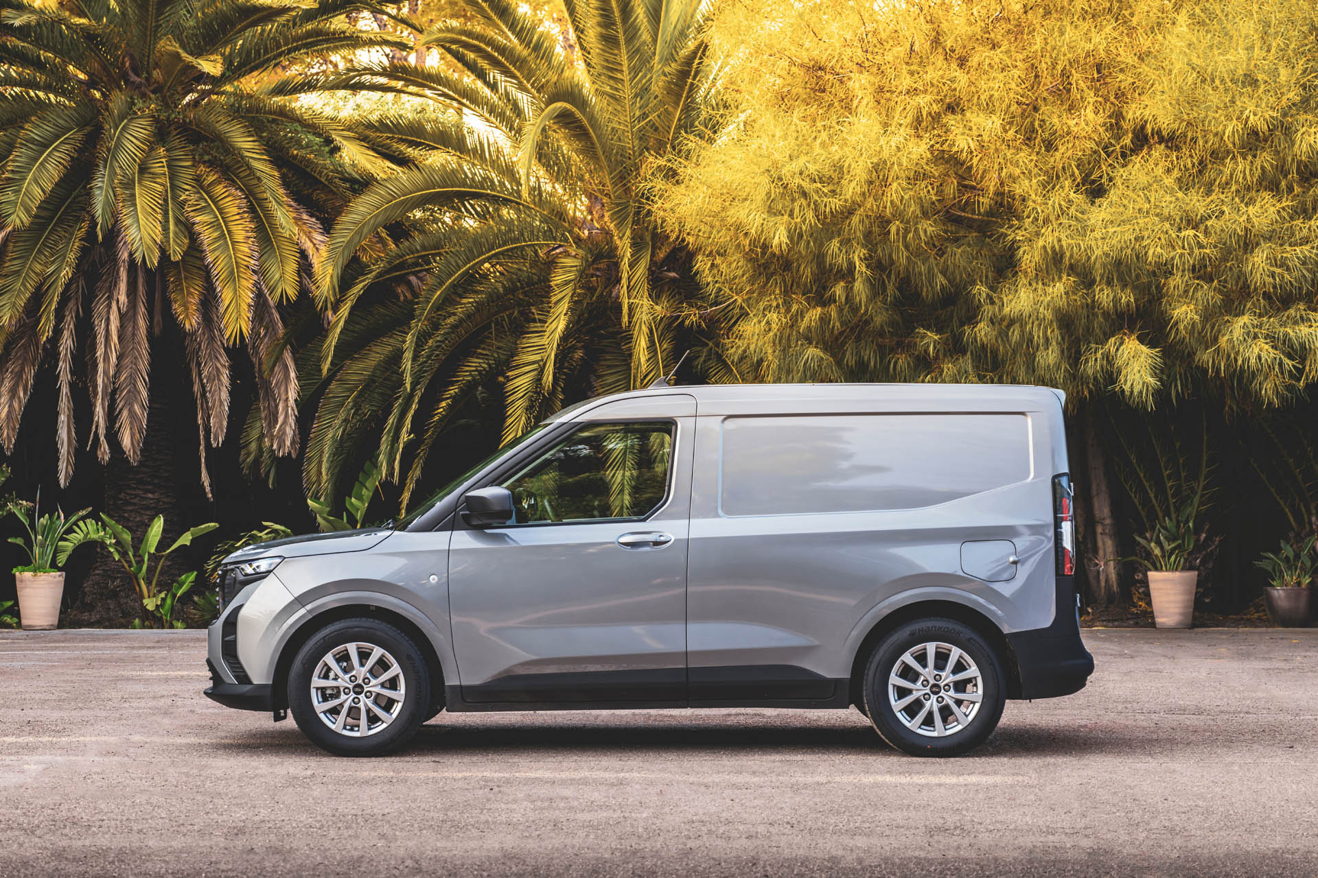 Ford Transit Courier 2024 31