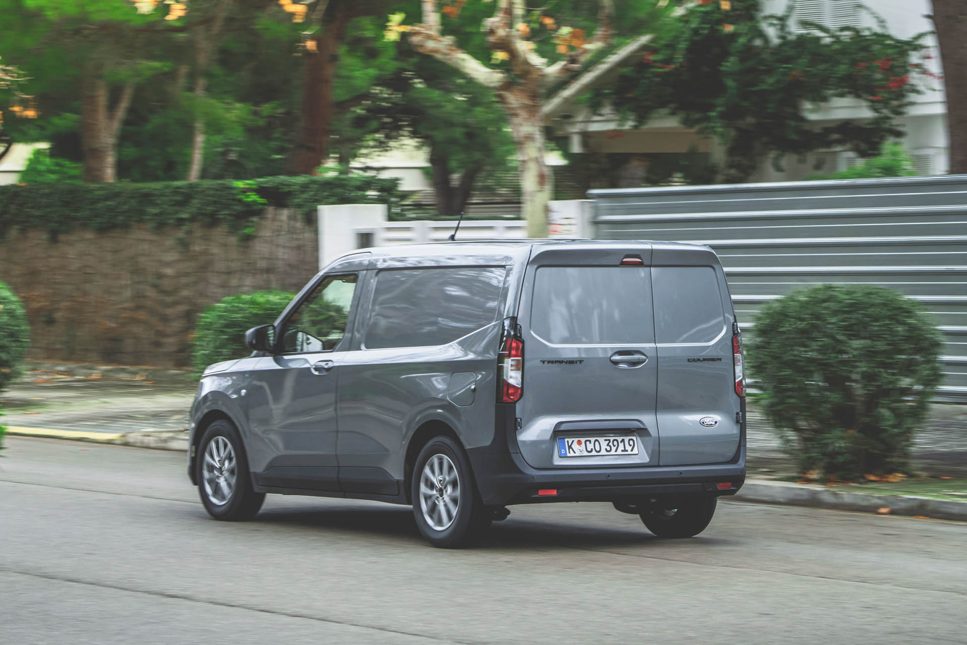 Ford Transit Courier 2024 35