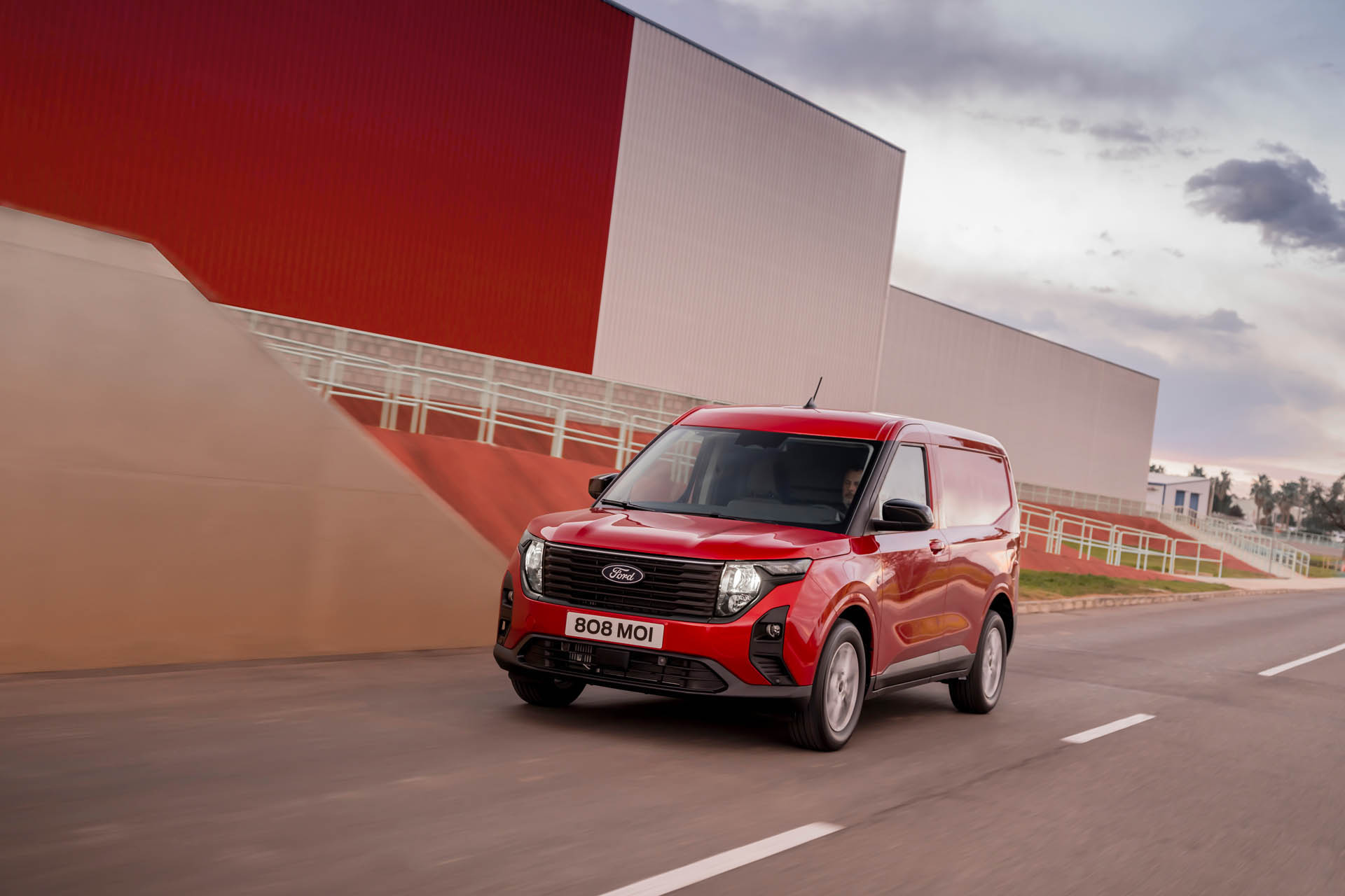 Ford Transit Courier 2024 49