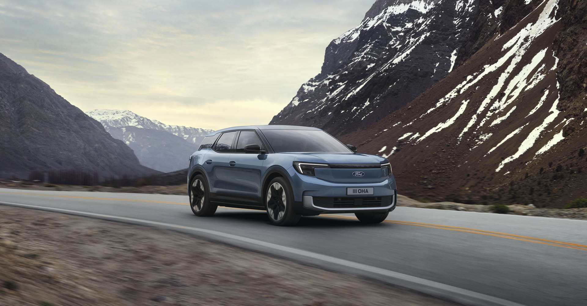 FORD Electric Explorer25