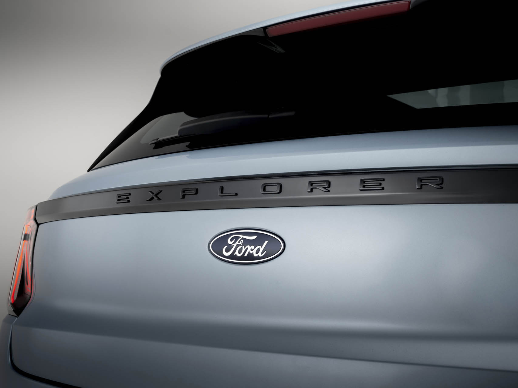 FORD Electric Explorer36
