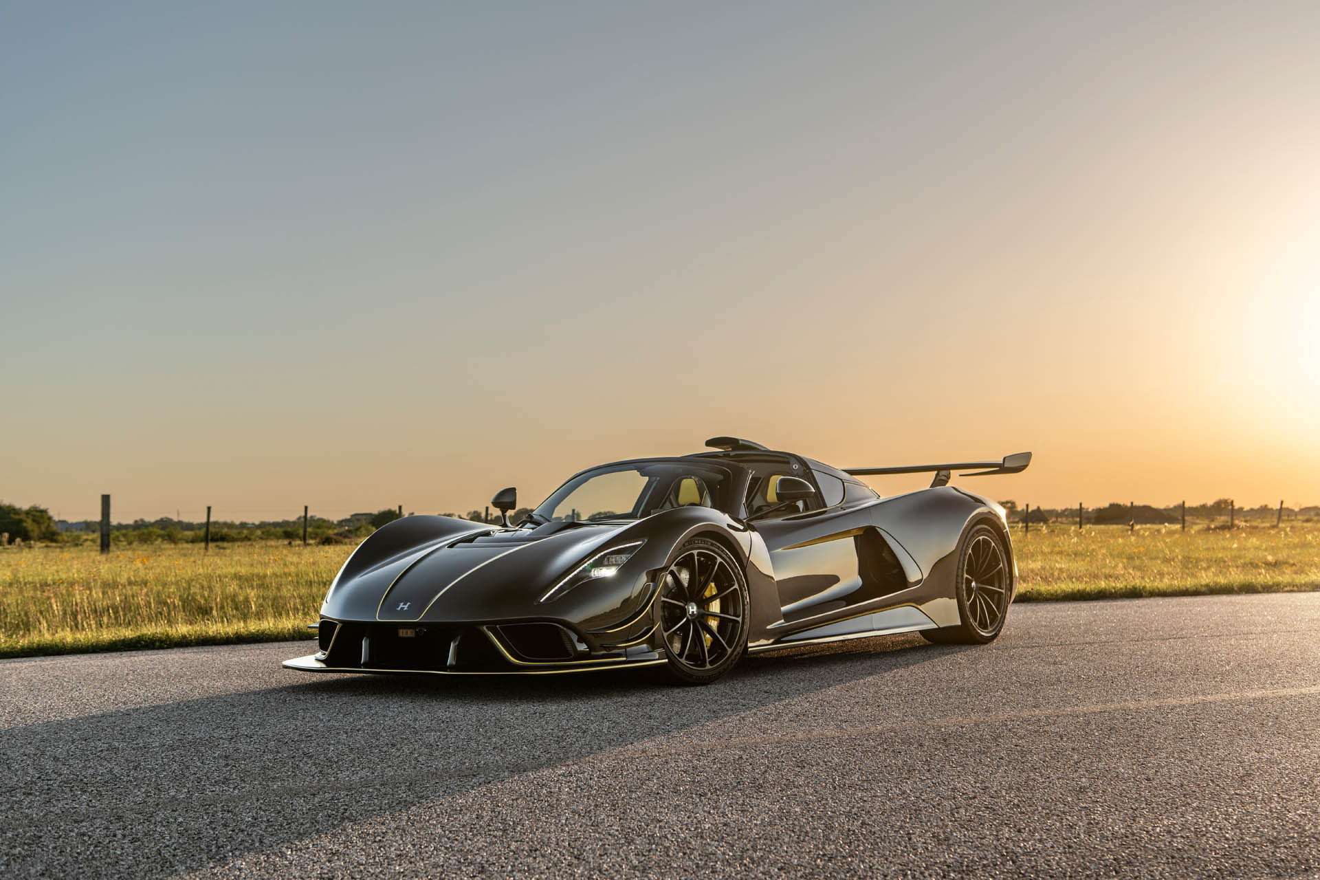 hennessey-venom-f5-revolution-roadster-1