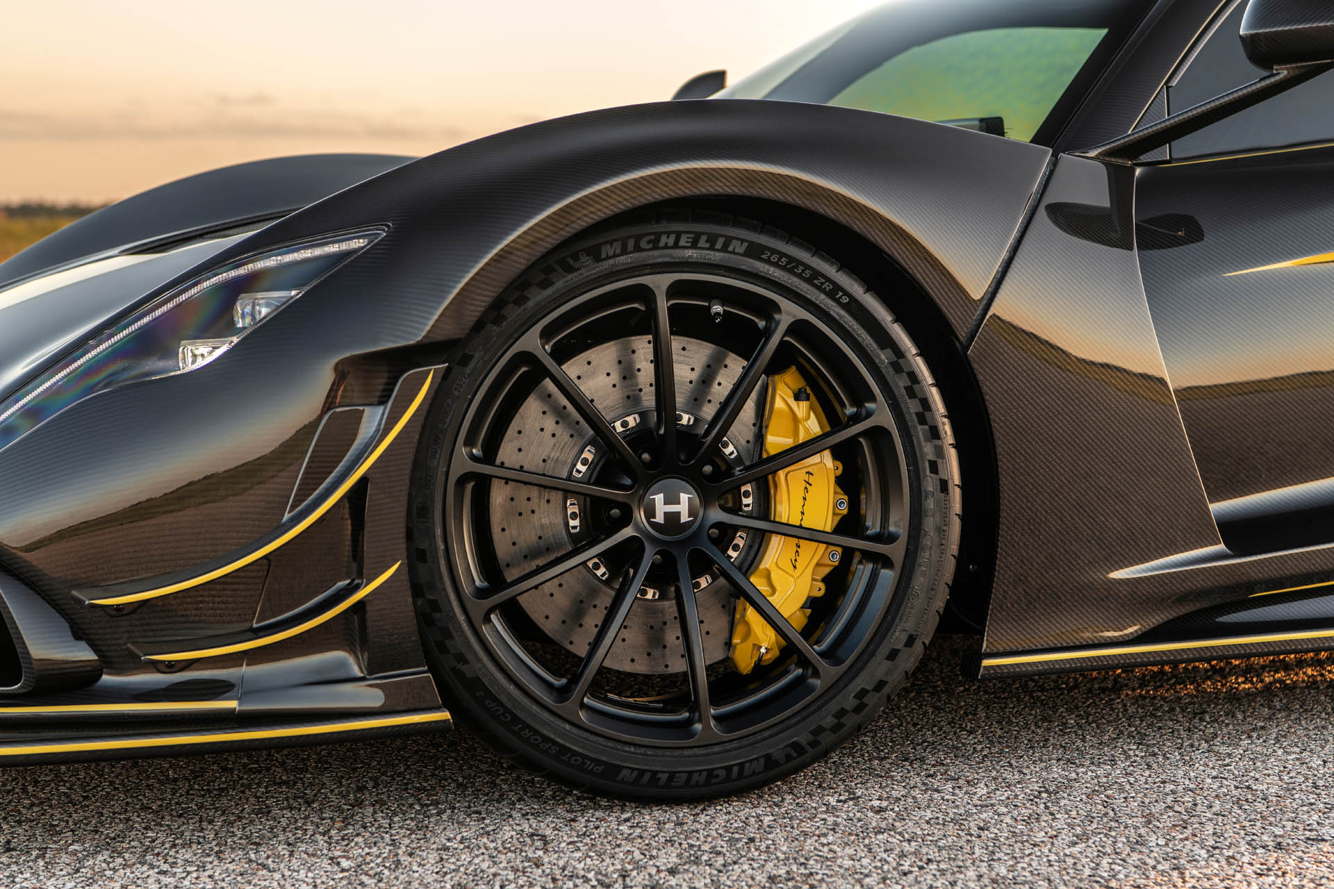 hennessey-venom-f5-revolution-roadster-8
