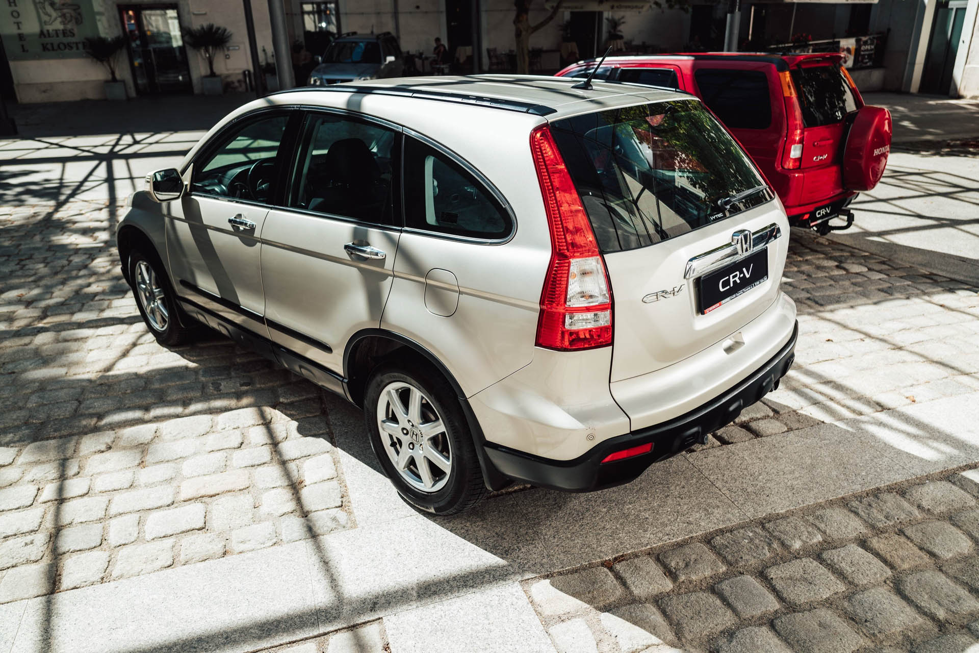 545174 CR-V 30 Anniversary