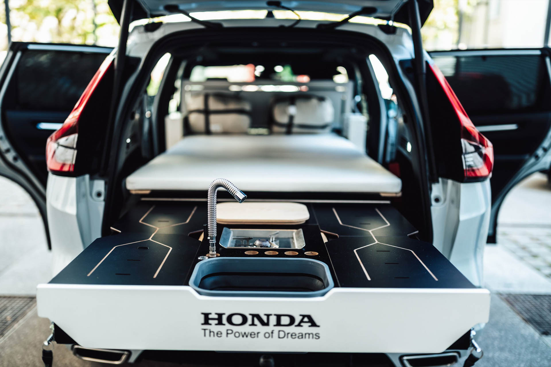545191 CR-V 30 Anniversary