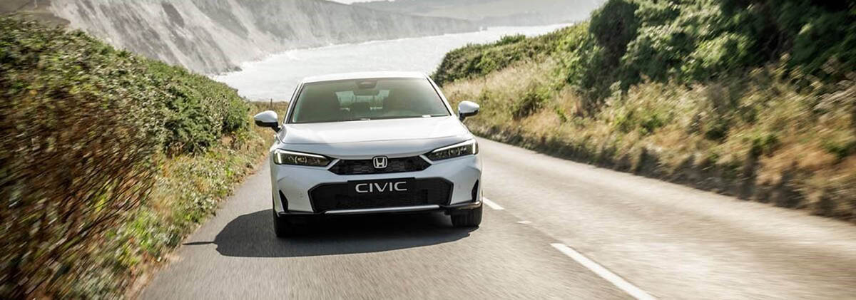 Honda Civic eHEV 2025 nyito