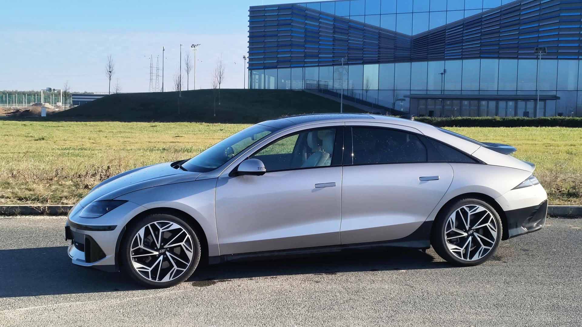hyundai ioniq 6 30