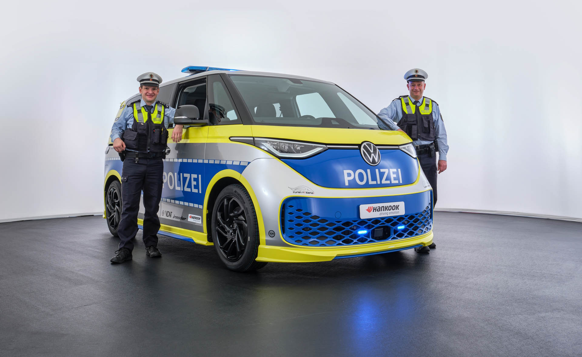 Irmscher ID.Buzz als TUNE IT SAFE 04