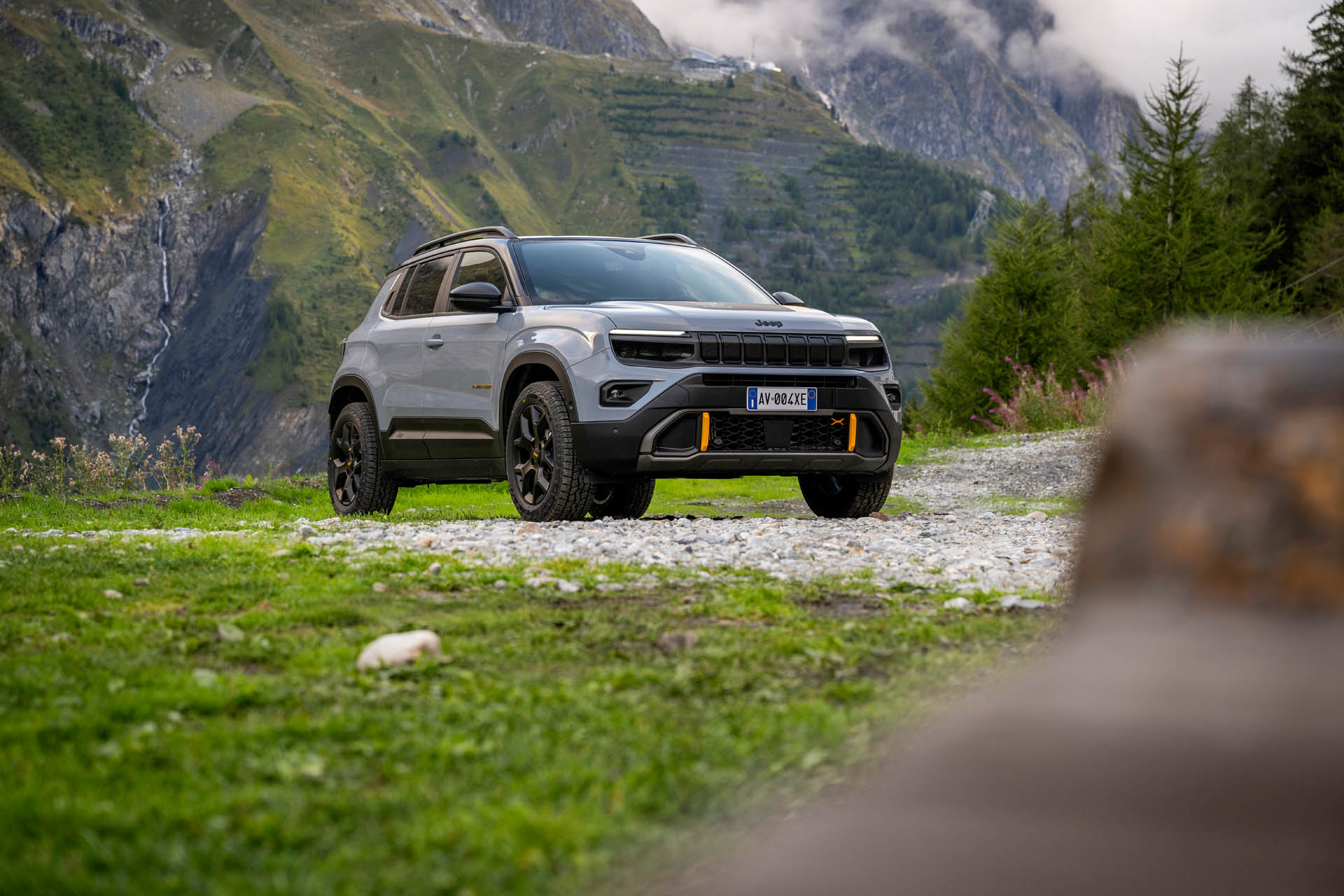 jeep avenger 4xe the north face edition 13