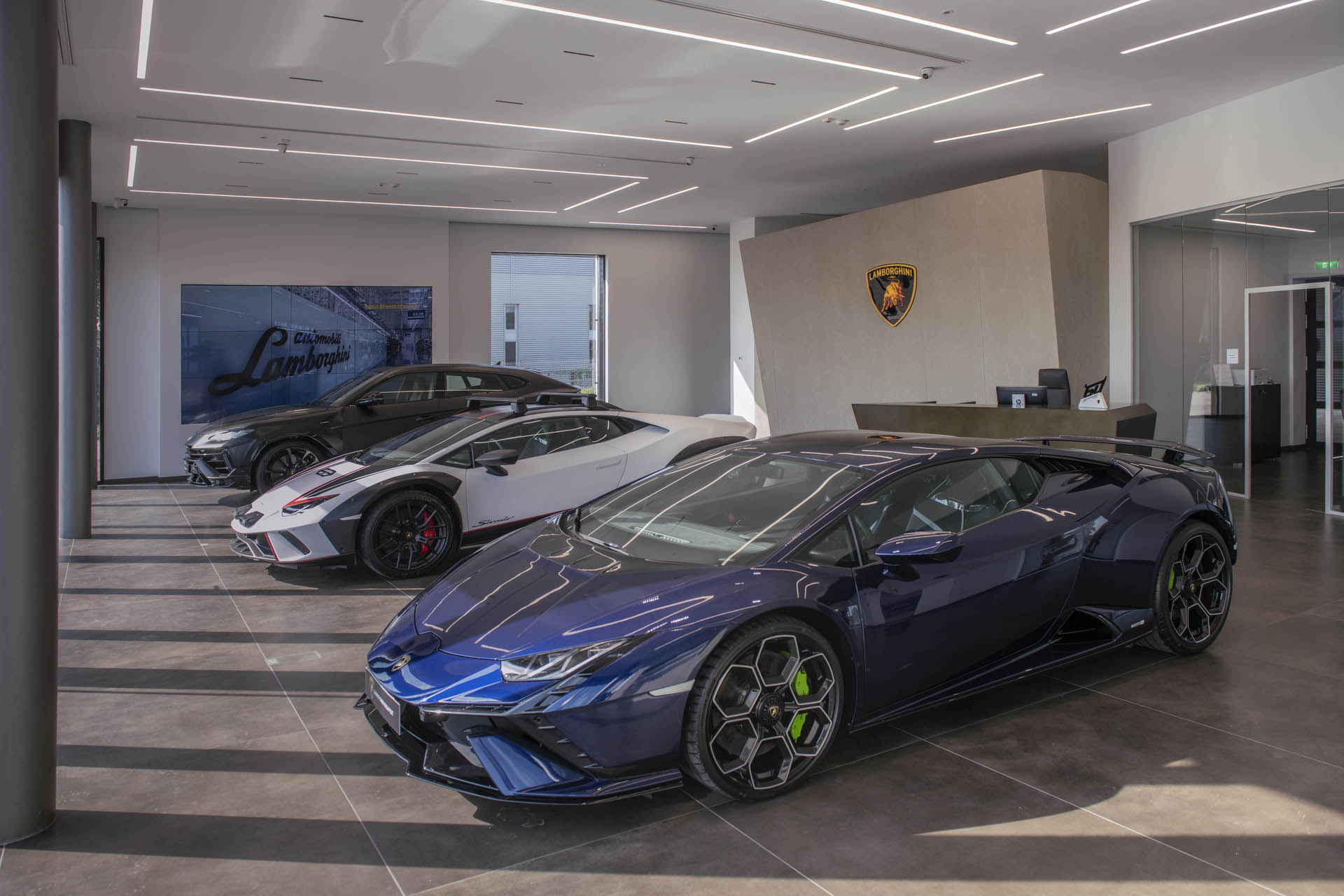 Lamborghini Budapest opening 15
