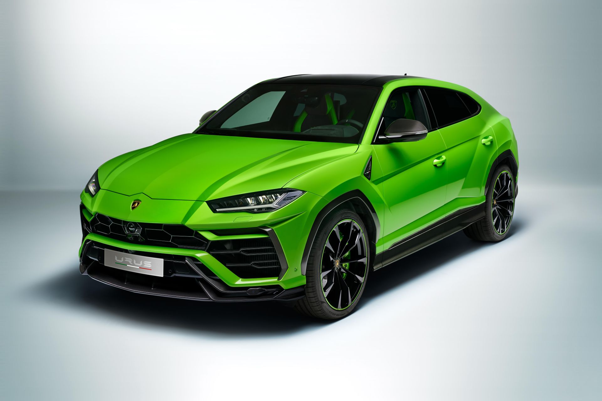 lamborghini urus 07
