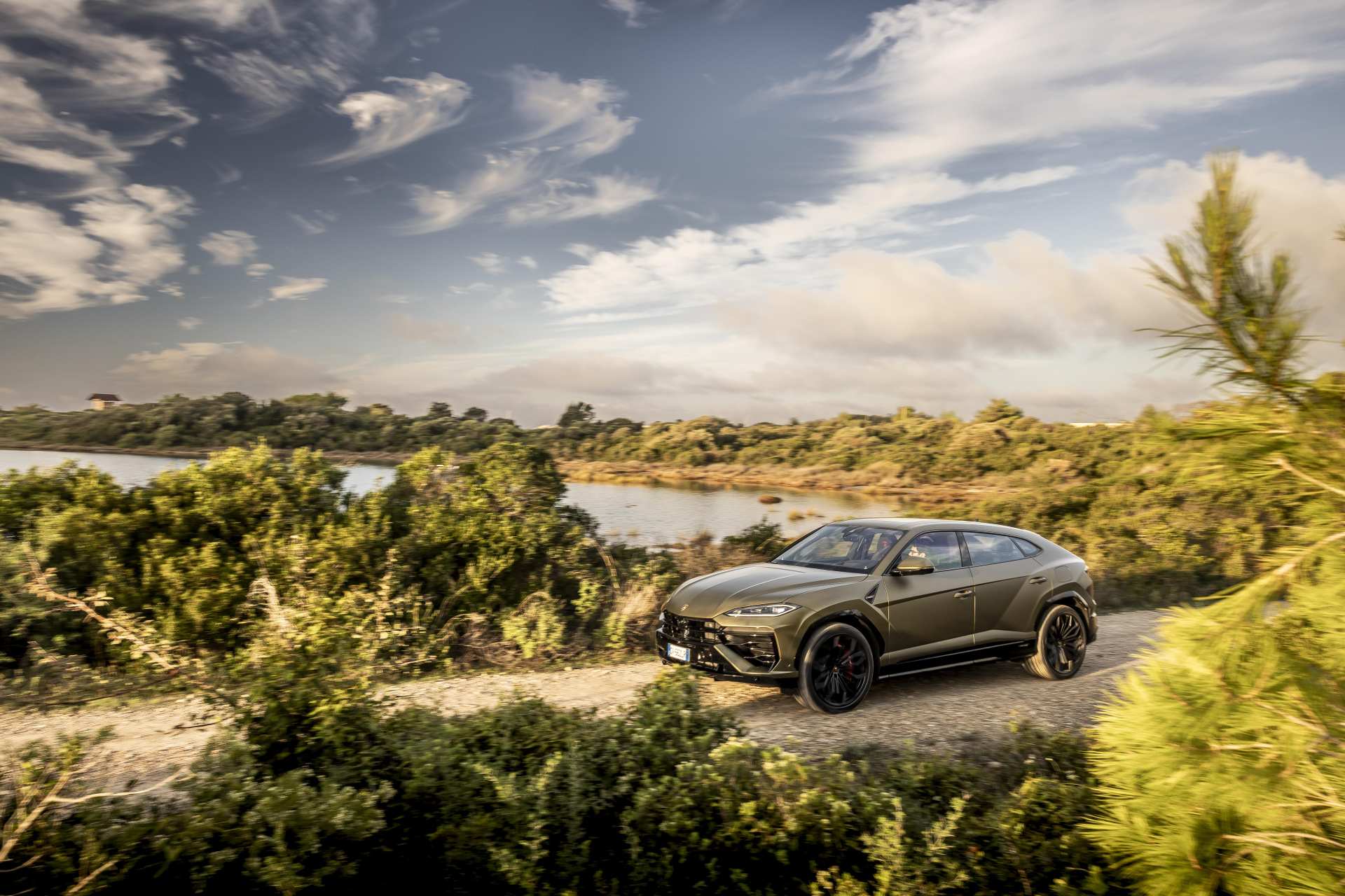 lamborghini urus 40