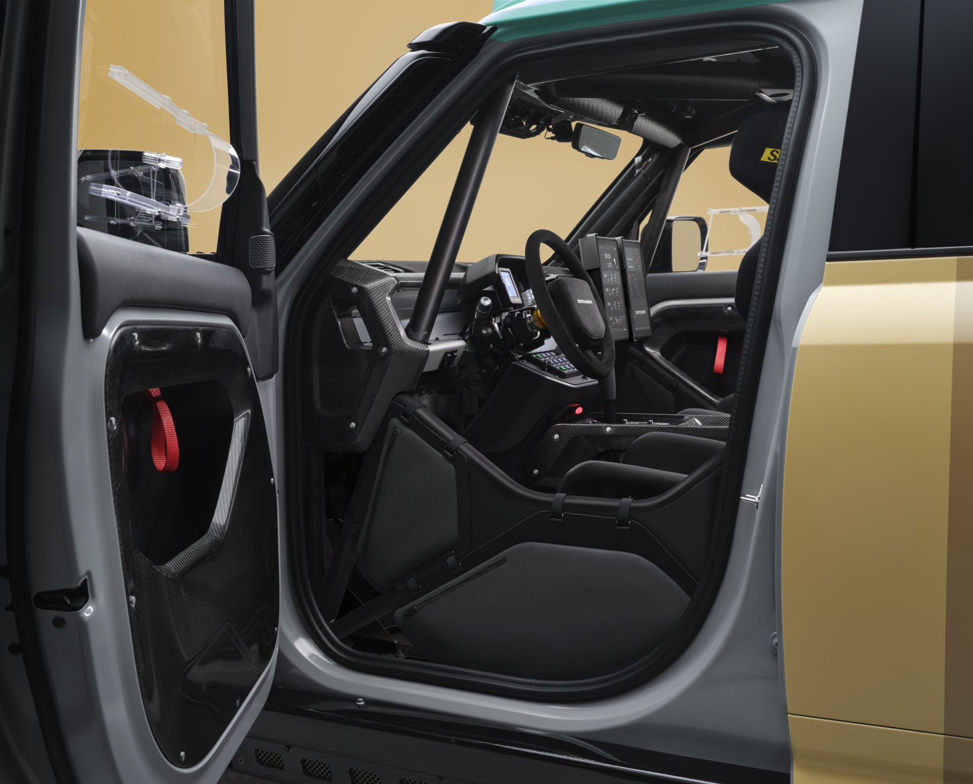 DEFENDER DAKAR D7X-R DOOR 16X9