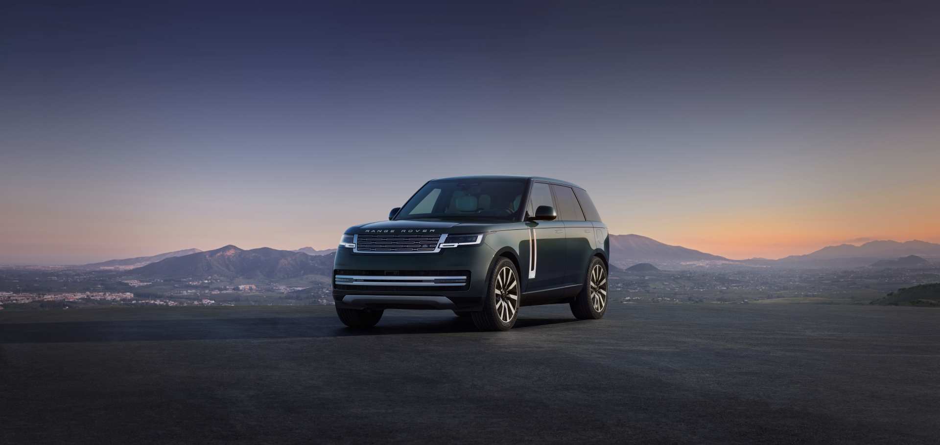 RANGE ROVER ELECTRIC FRONT 3-4 02 09 26 1