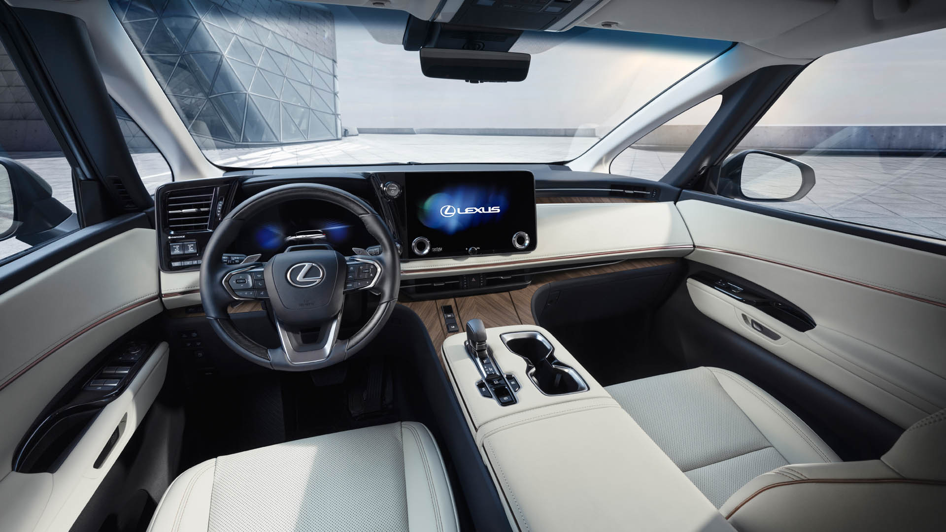 Lexus LM 86