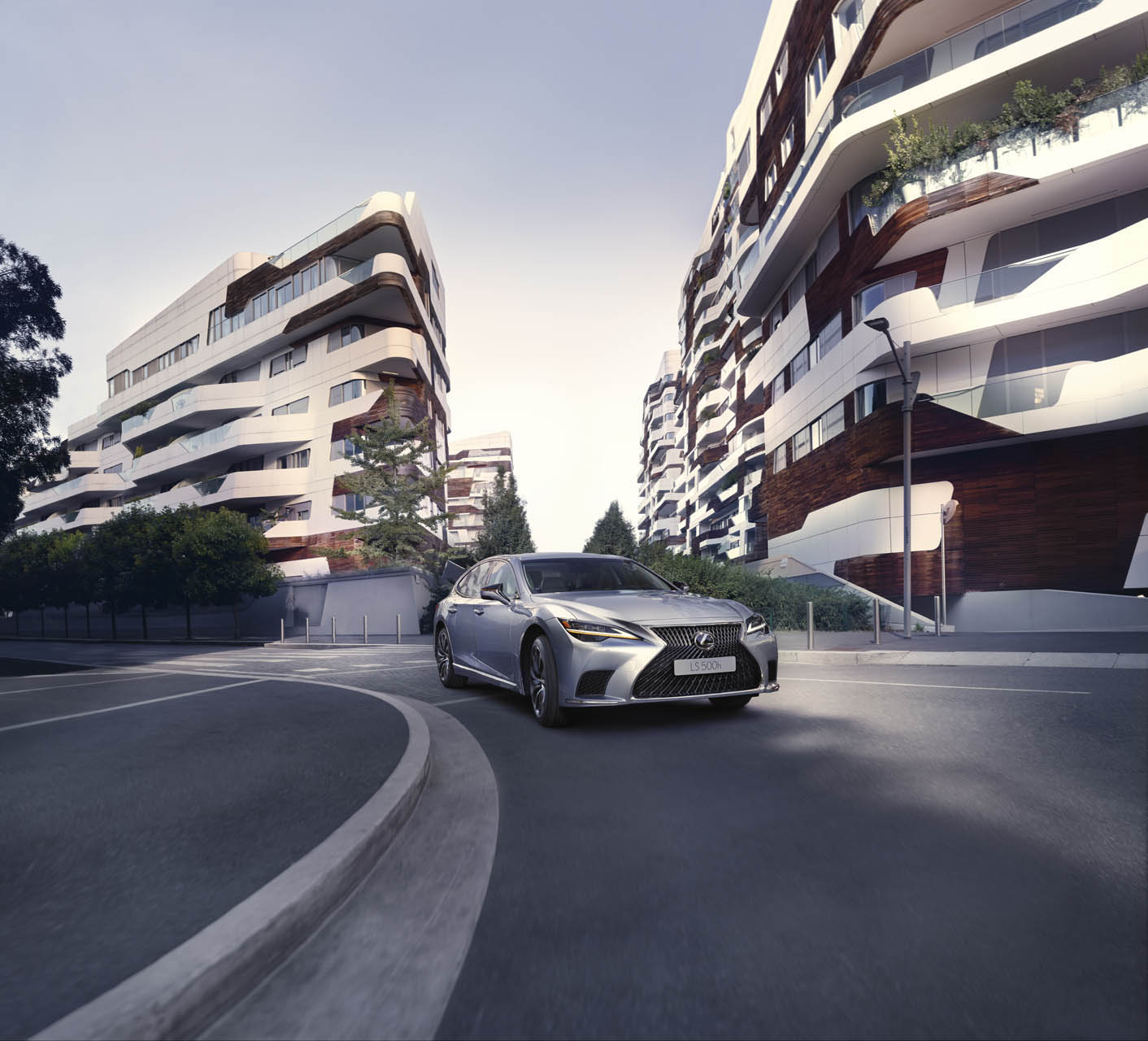 lexusls2023cs