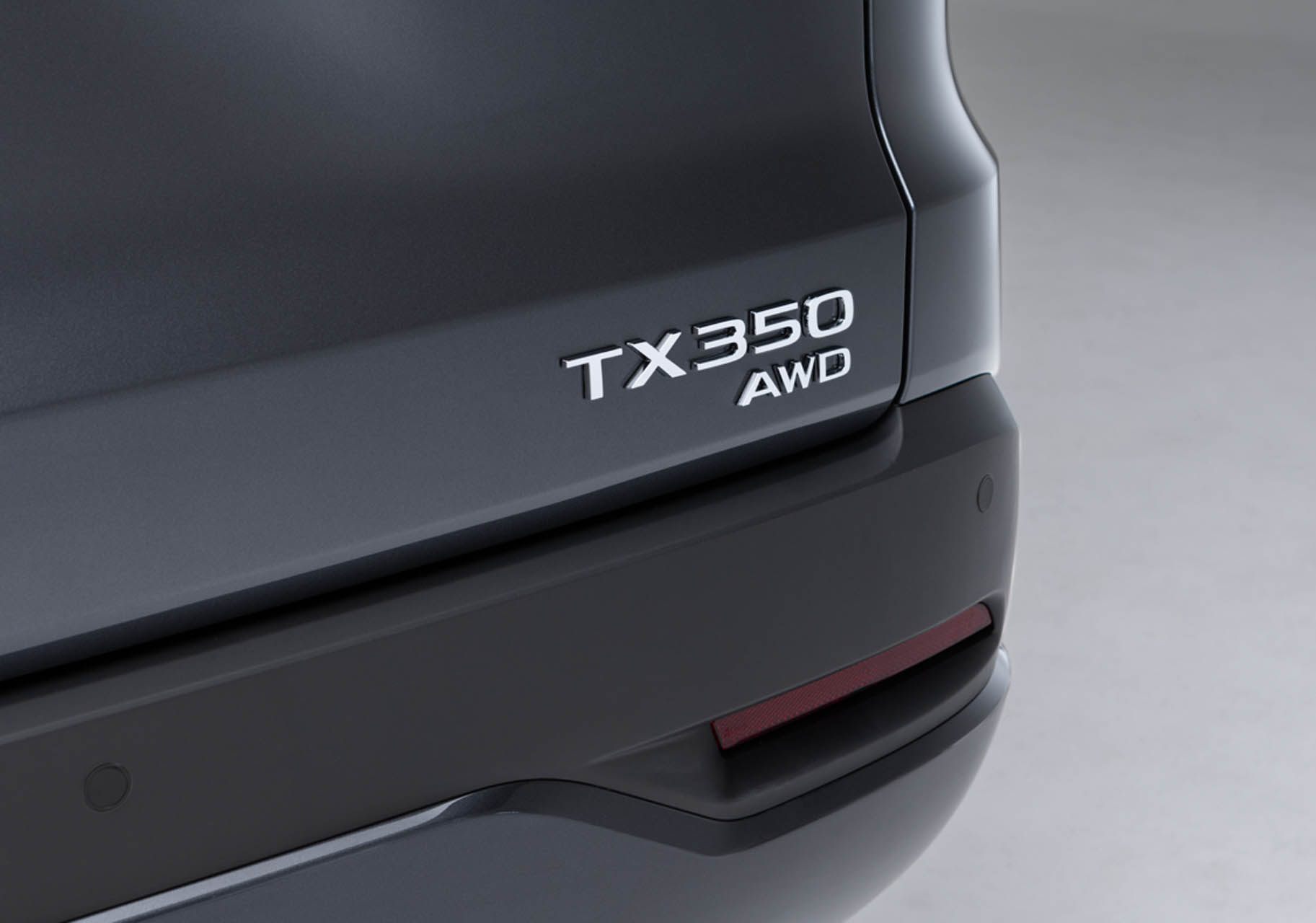 Lexus TX 17