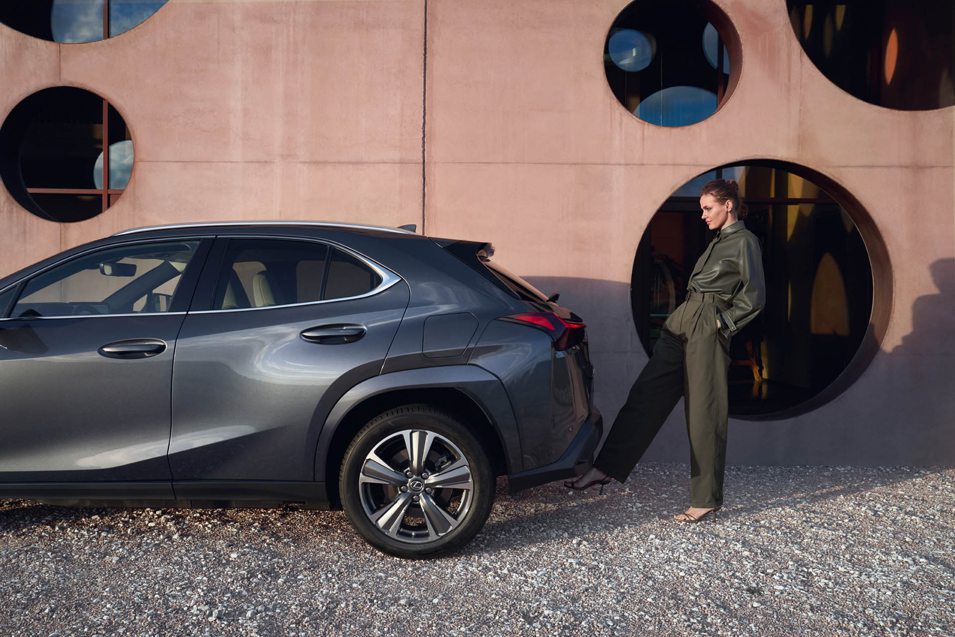 lexus ux300e my23 60