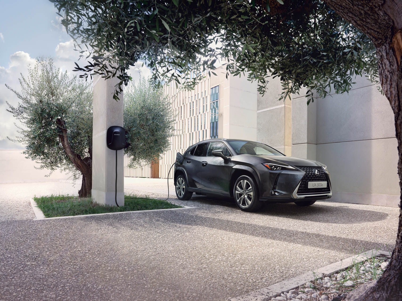 lexus ux300e my23 69